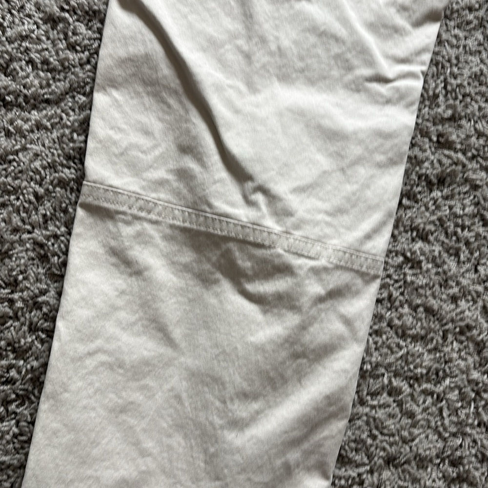 L.L. Bean Cream Easy Cotton Chino Pants - Picture 13 of 13